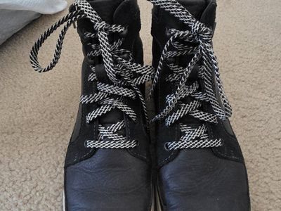 Chaco Women's Black Leather/Suede Ankle Boots Size 7.5