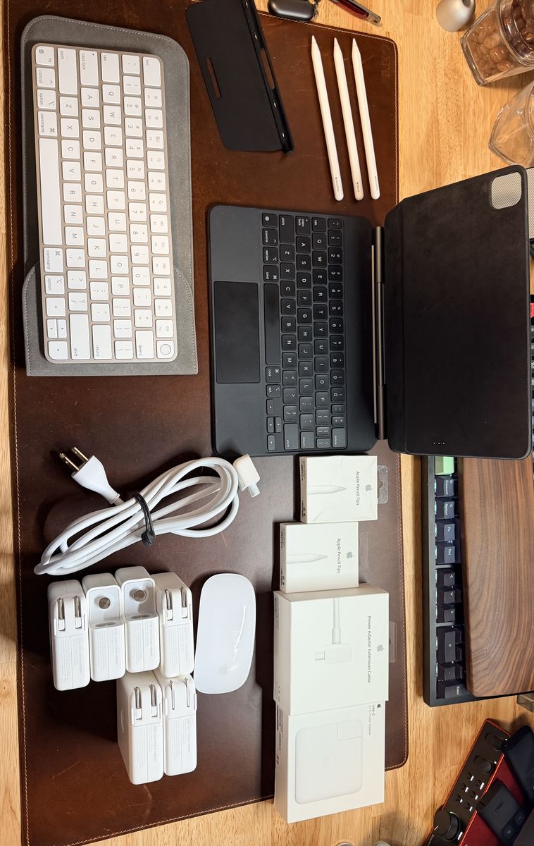 Genuine Apple Bundle: iPad Magic Keyboard, 2 Apple Pencil Pros, Magic Mouse & Chargers, All Tested, 10% Off the Lot