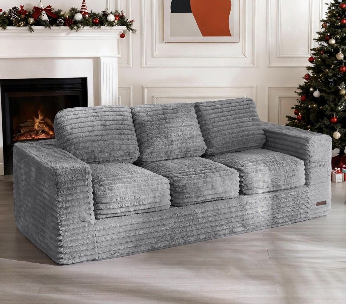 Beautiful, small 3 Seat boneless-sofa