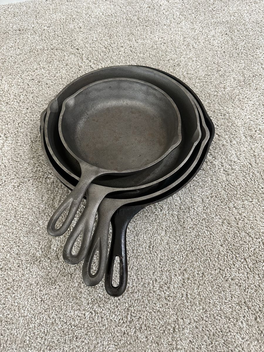 4 cast iron pans, multiple sizes!