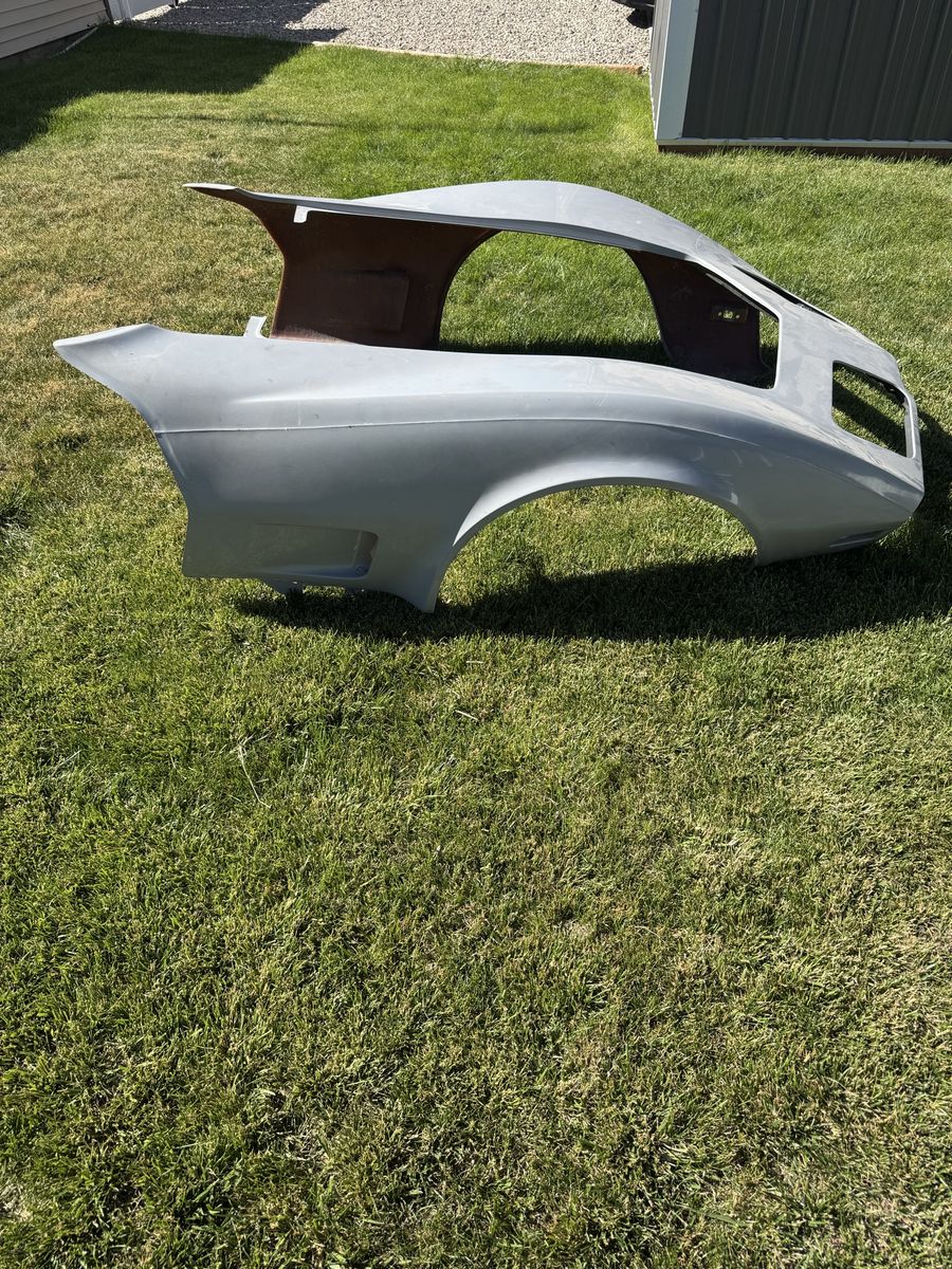 Main image 3