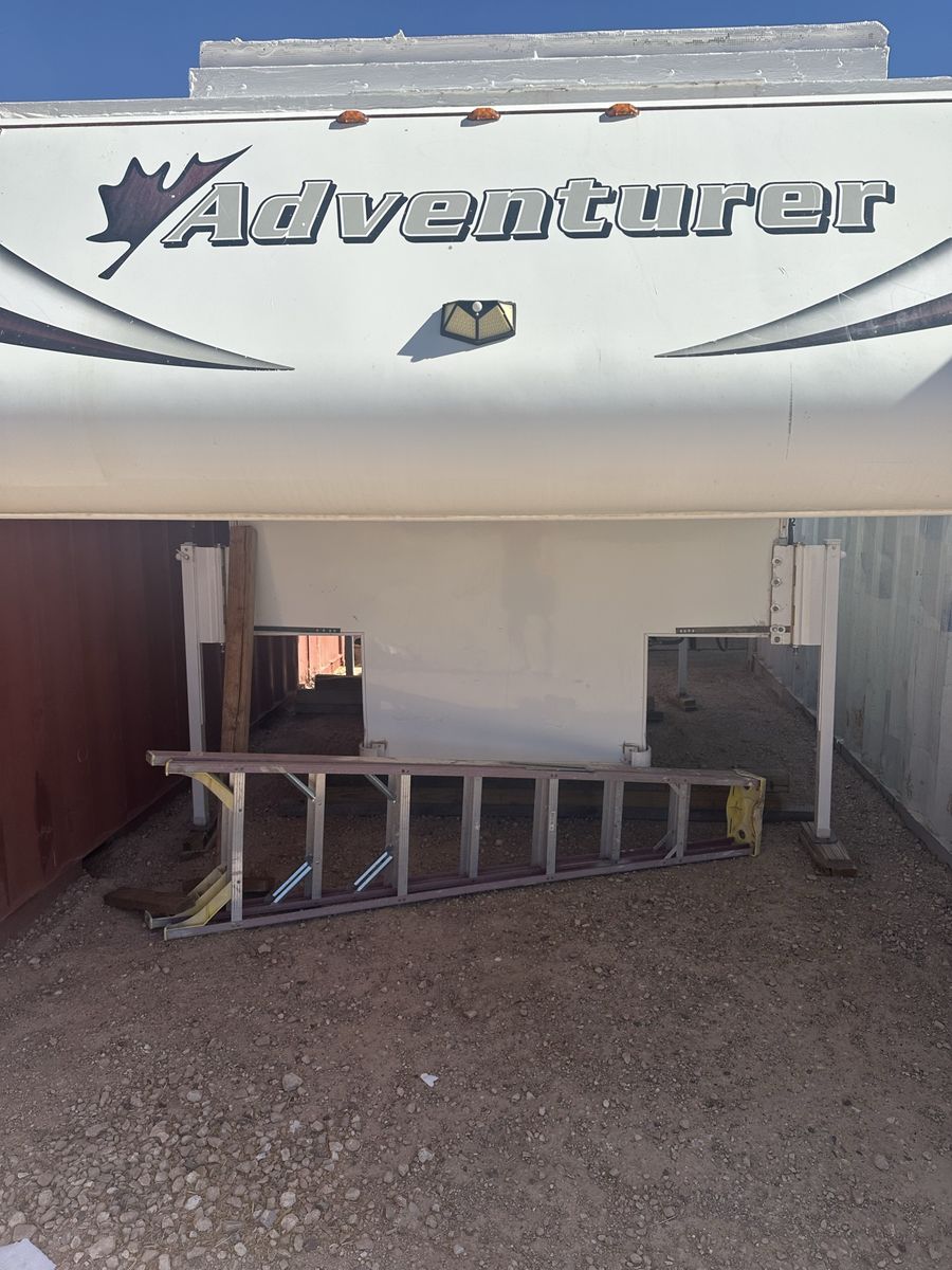 2015 Adventurer LP Truck Camper Slide-in RV Lightweight
