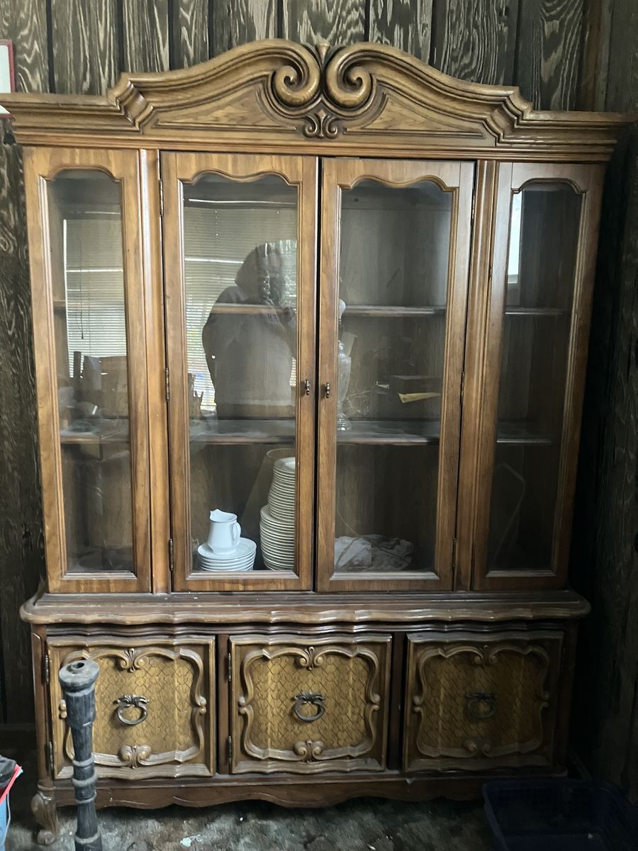 China hutch