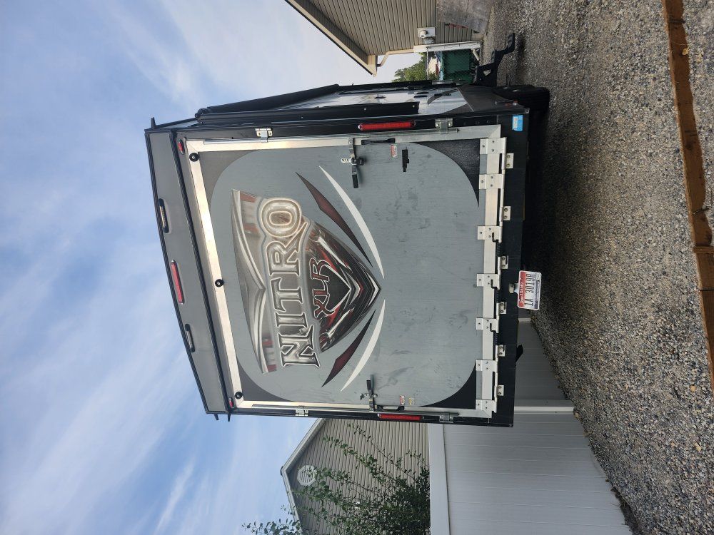 Main image 3