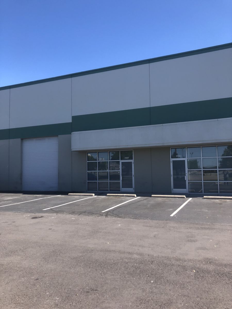 7,272 SF Distribution Warehouse- Dock High and Ground Level- WVC