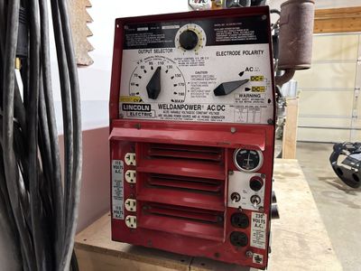 Lincoln Weldanpower 225 W/ Leads Welder Generator