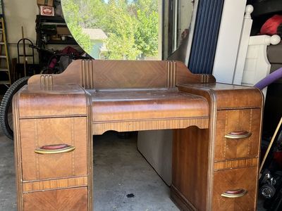 Vintage Art Deco Waterfall Vanity Dresser with Round Mirror