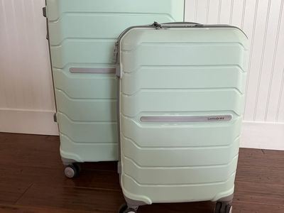 Samsonite hard-side spinner luggage 2 piece