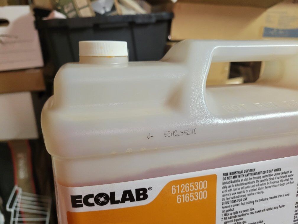 Ecolab Neutral Floor Cleaner- 2.5 Gallon