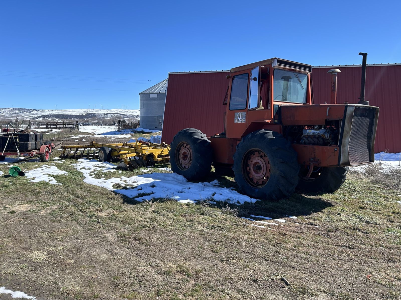 Farm tractor and disc