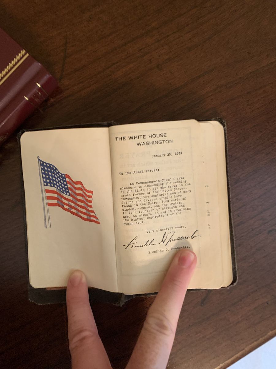 1942 WW2 US Army New Testament Bible, Pocket