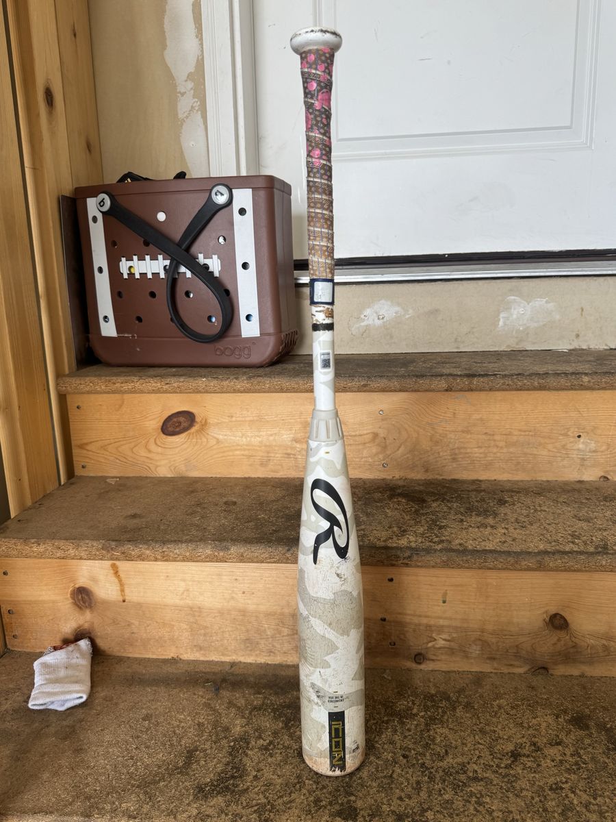 Rawlings icon -10 (28/18 oz) 