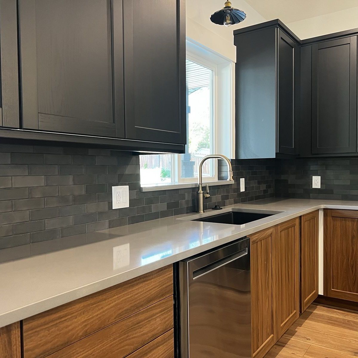 Backsplash tile