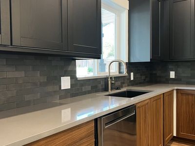 Backsplash tile