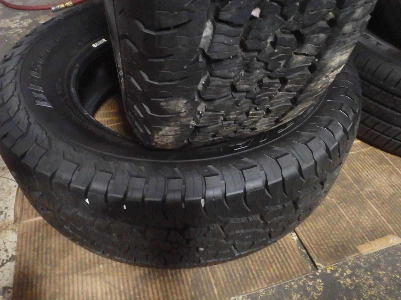 255/65R17 BFGOODRICH TRAIL TERRAIN T/A PAIR OF TWO USED TIRES