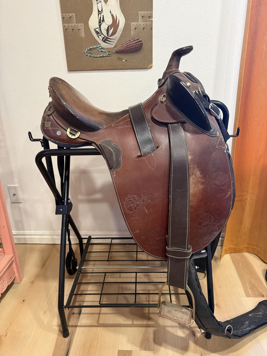 15" Australian Saddle