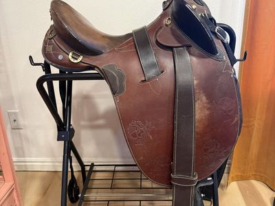 15" Australian Saddle