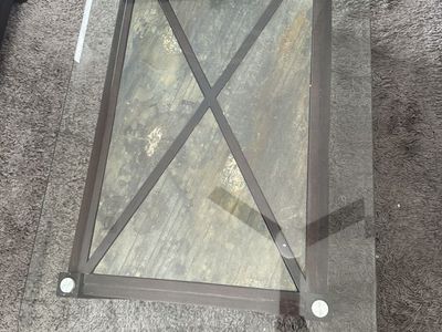 Coffee table - 4.2 Ft X 2.5 Ft
