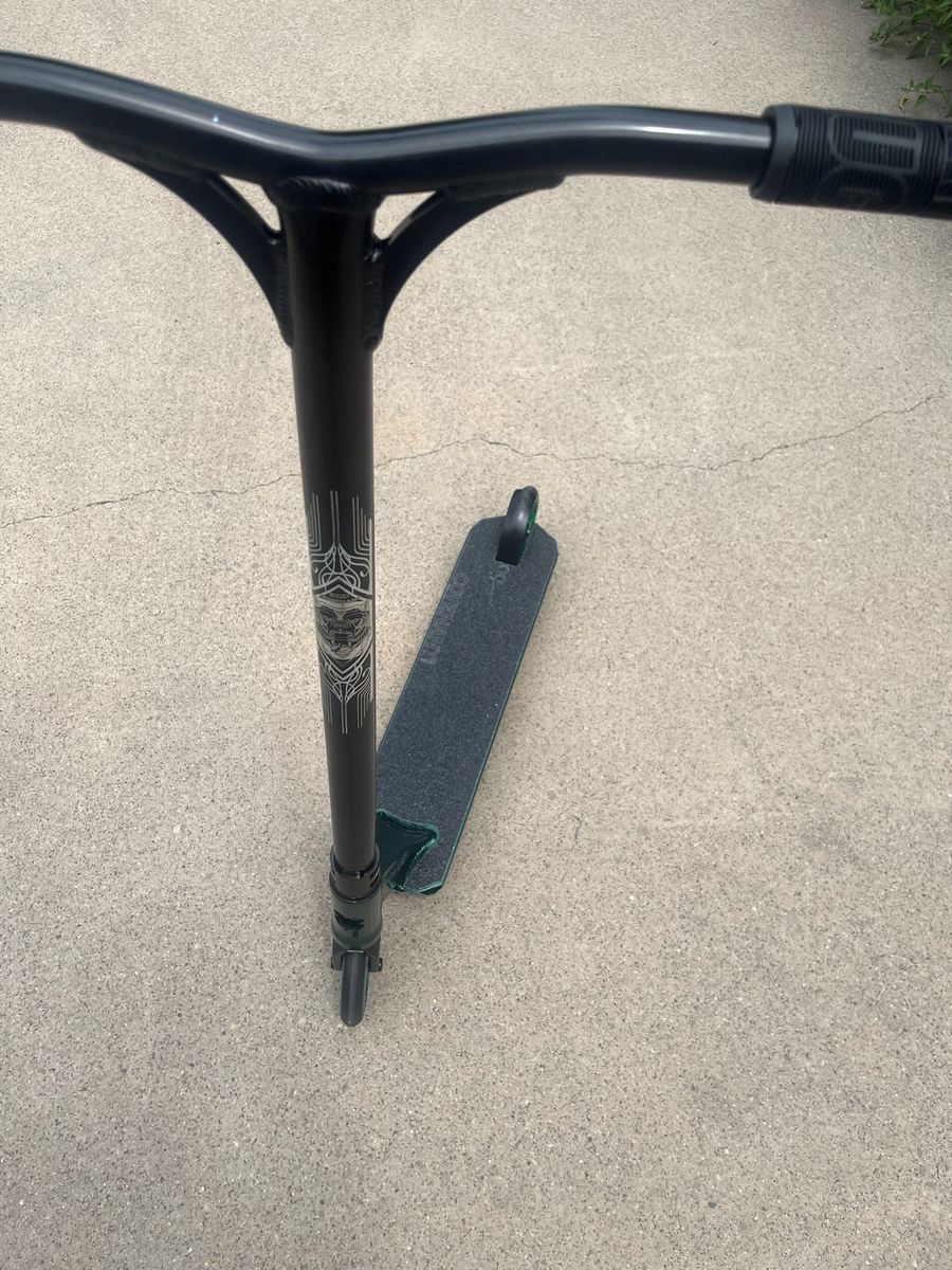 Lucky Scooters Covenant Emerald Pro Scooter