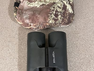 Vortex Diamondback 10x42 Binoculars with Case