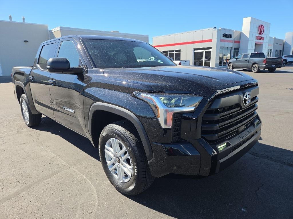 Main image 3