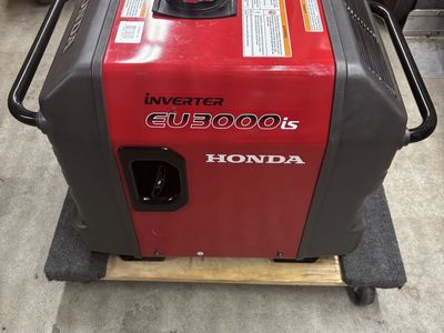 Honda EU3000iS Inverter Generator - Quiet, Portable Power for Home, RV, or Job Site