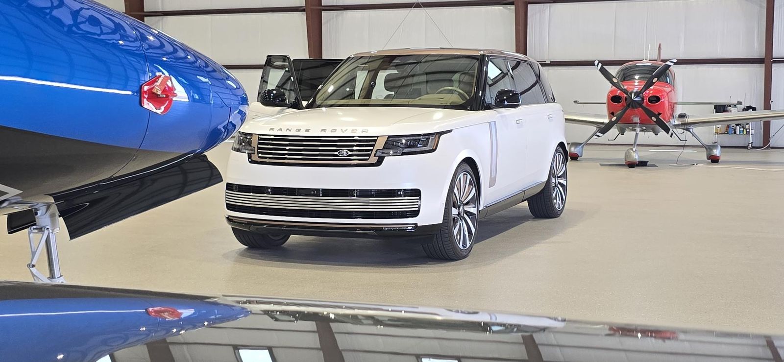 2024 Land Rover Range Rover SVAutobiography LWB