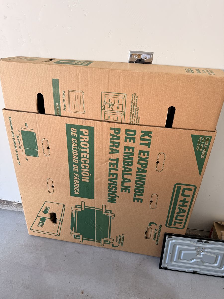Moving box Tv