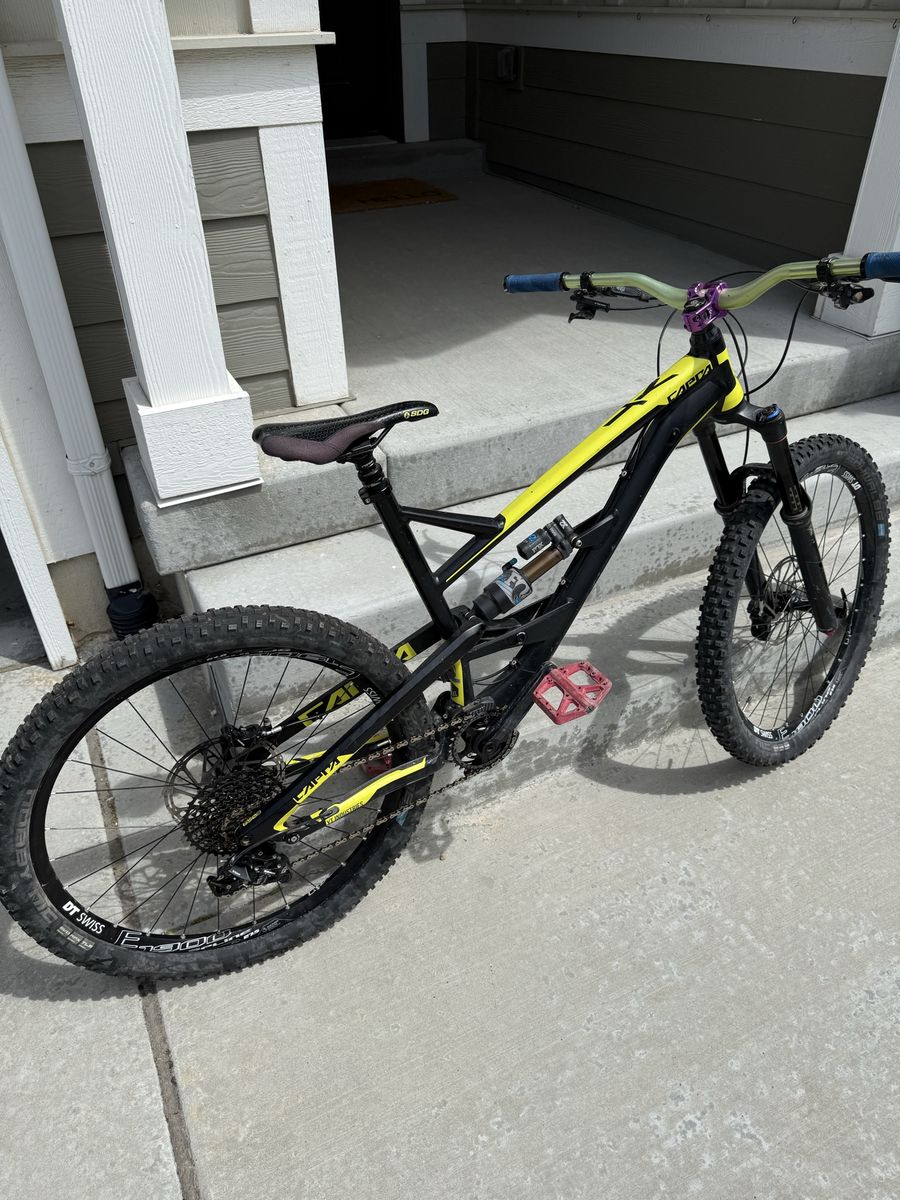 Mountain bike YT industries