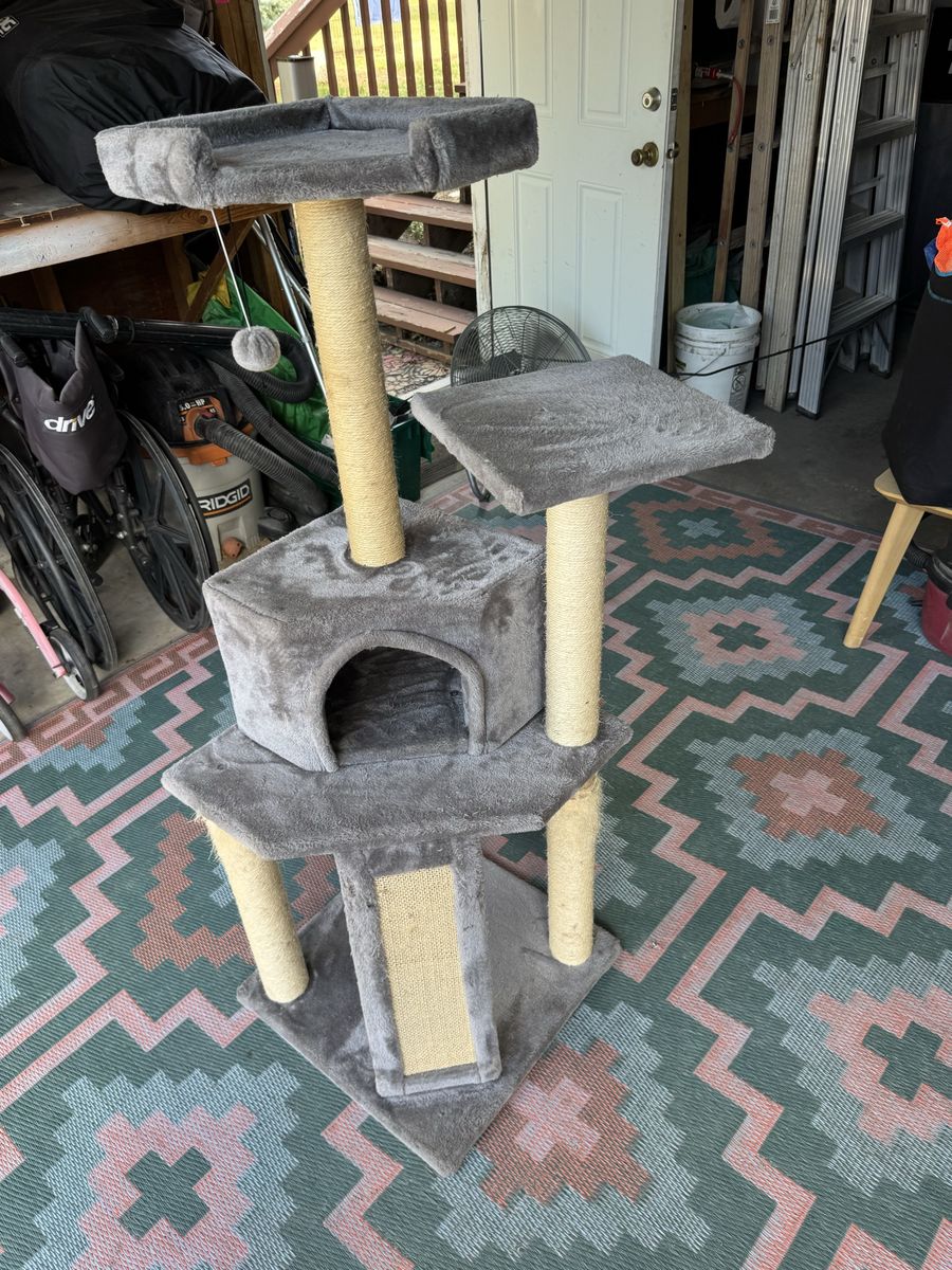 Unbranded Large Grey Multi-Tier Cat Tree w/ Condo, Perches & Scratching Posts