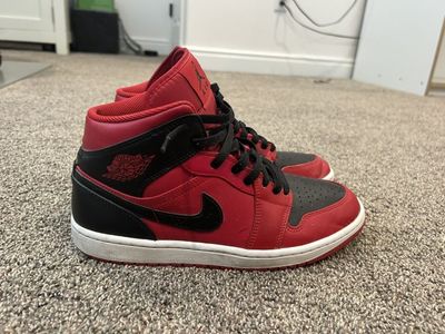 Jordan 1 Mid Top Size 8.5
