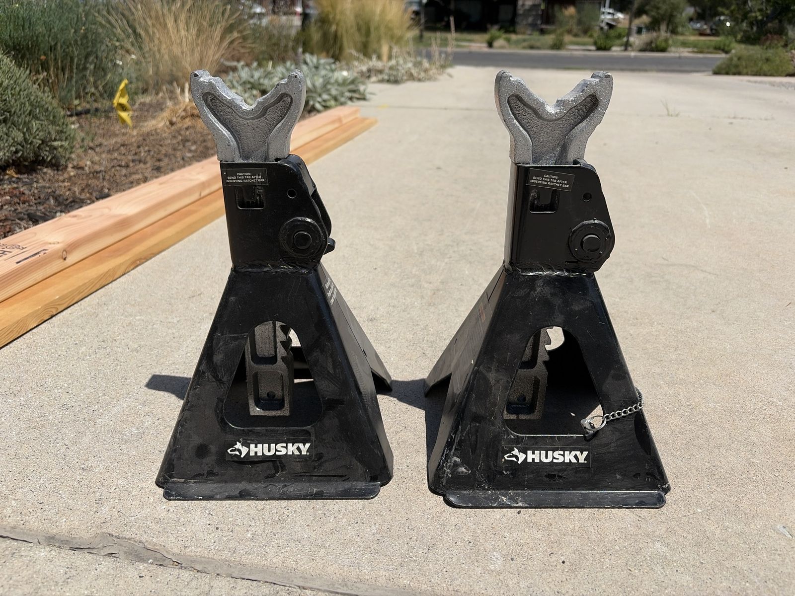 Husky 3-Ton Ratcheting Jack Stands (Pair) - Heavy Duty Vehicle Support