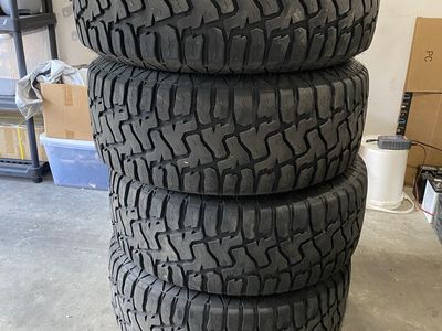 37x13.50R20 LT Haida HD878 R/T – Excellent Condition