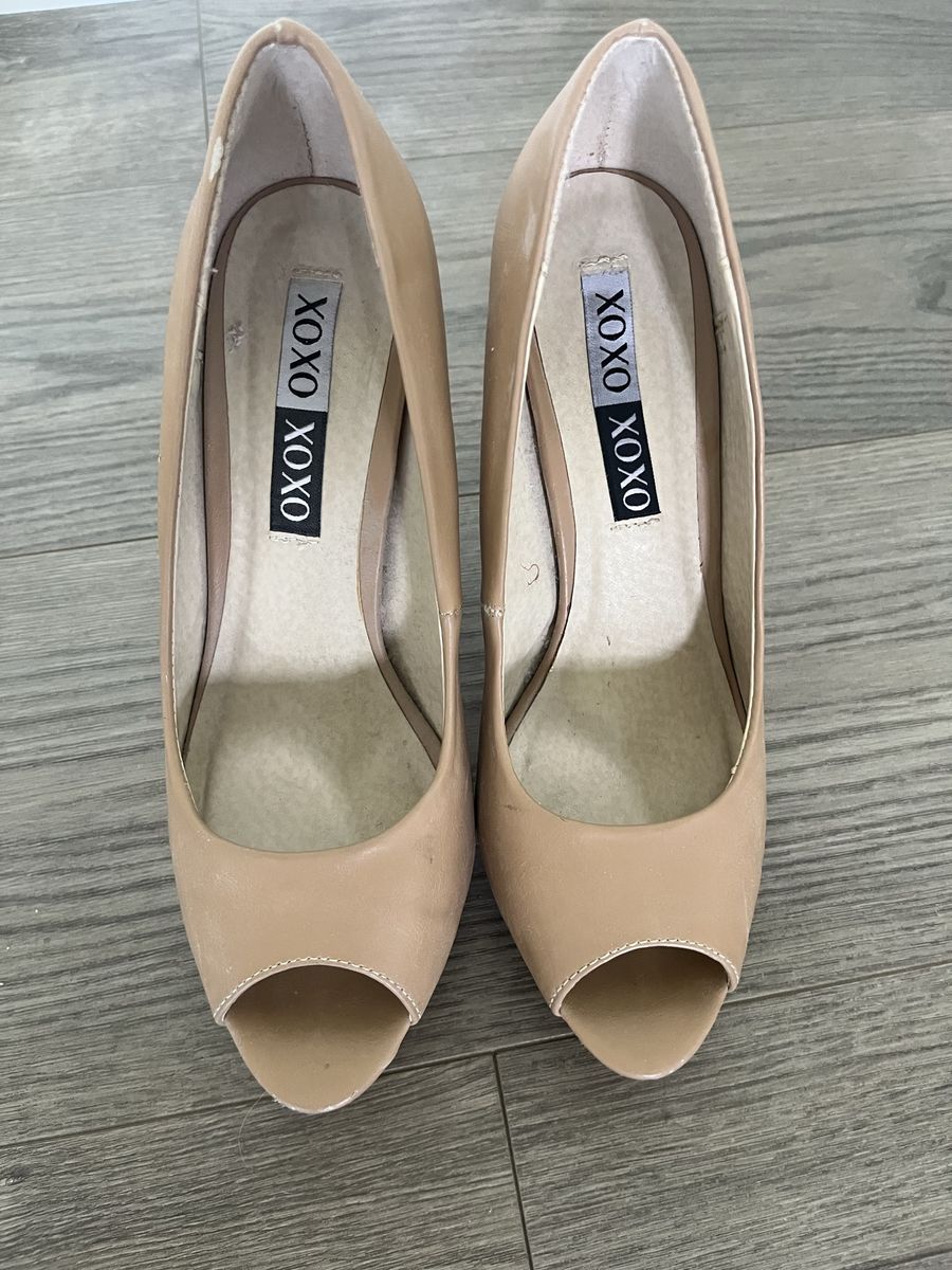 Open toe nude stilettos women’s size 8