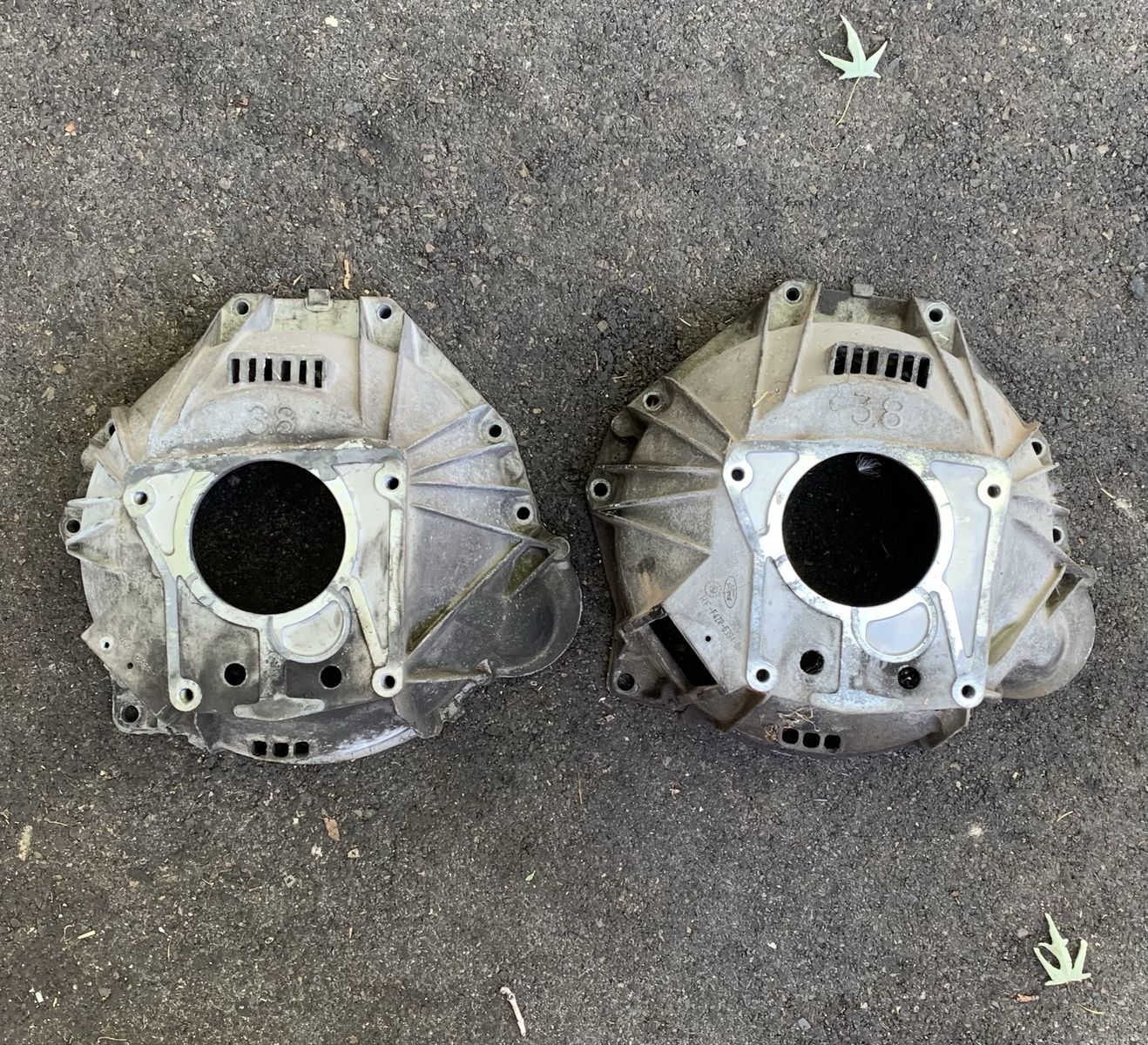 Ford Mustang SN95 v6 3.8L & v8 5.0L SBF T5 bell housing