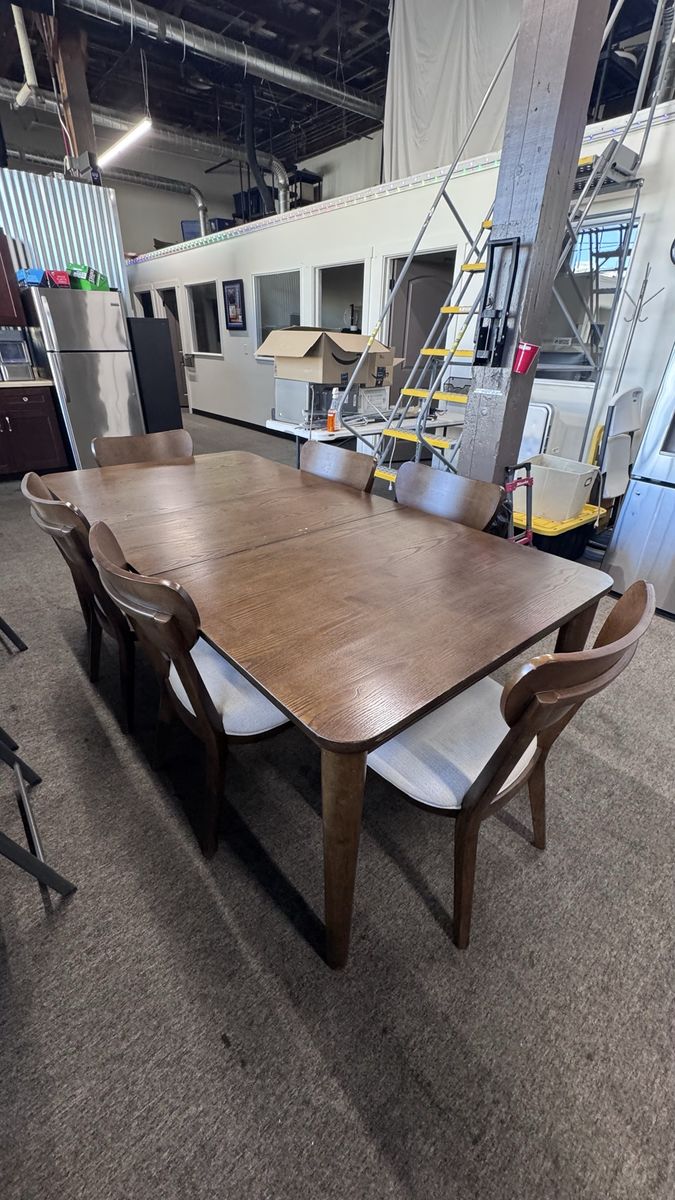 6 Person, 7 Piece Extendable Dining Table & Chairs - Wood - Mid Century Modern