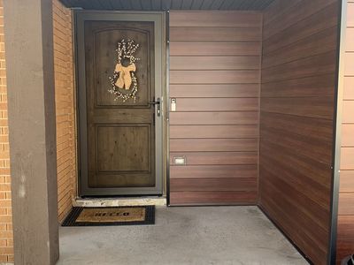 Aluminum Premium Wood Grain Siding bundle (Color dark natural walnut)