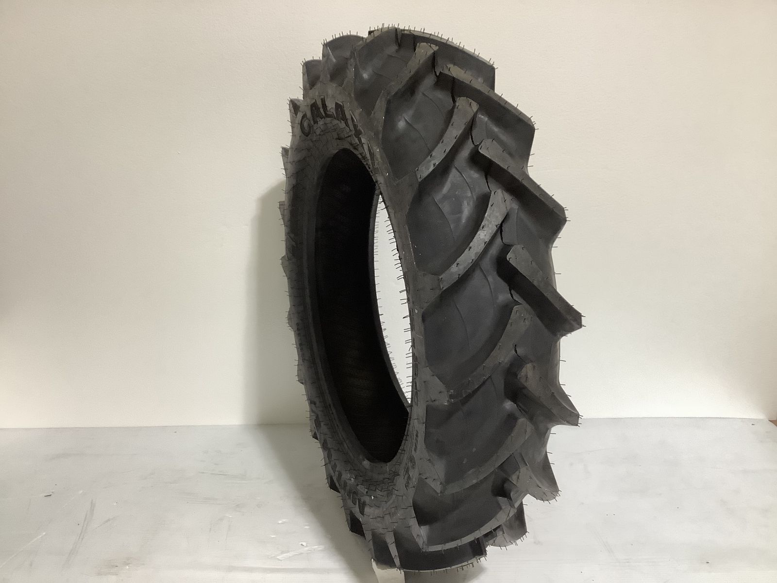 Tractor Tire 9.5-24 Galaxy Agri Trac II R-1