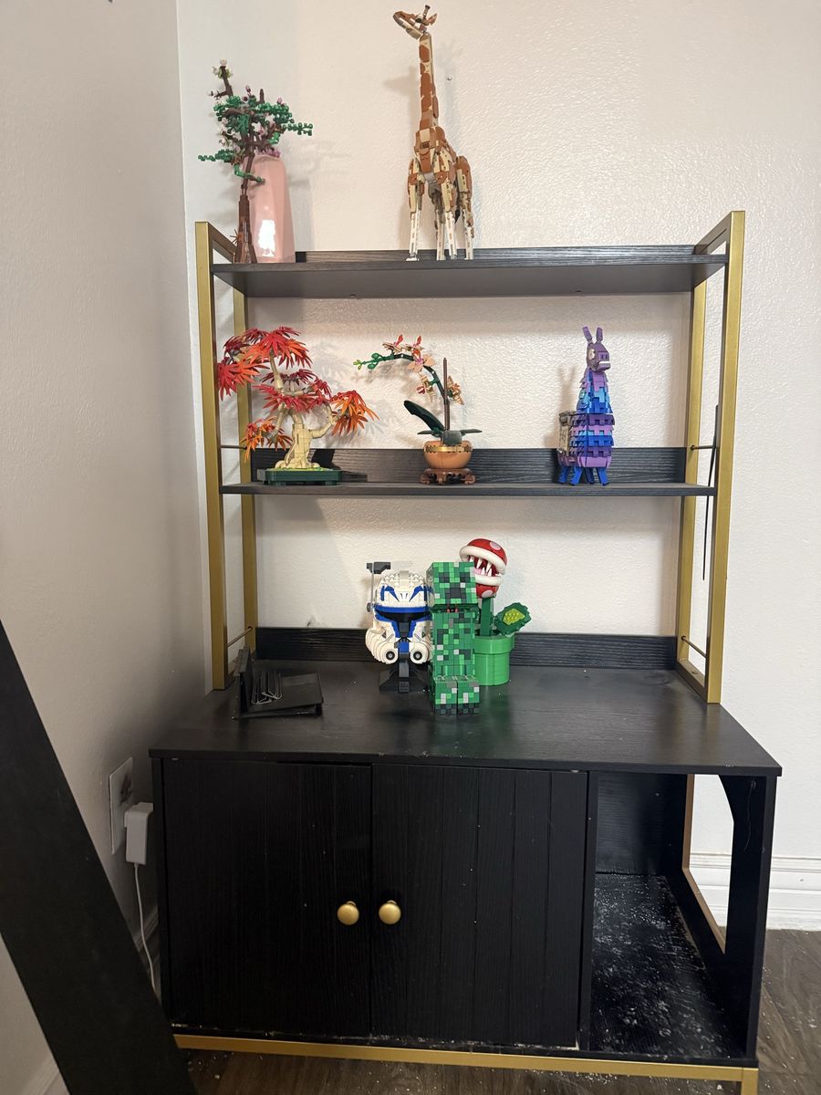 Enclosed cat Litter Box