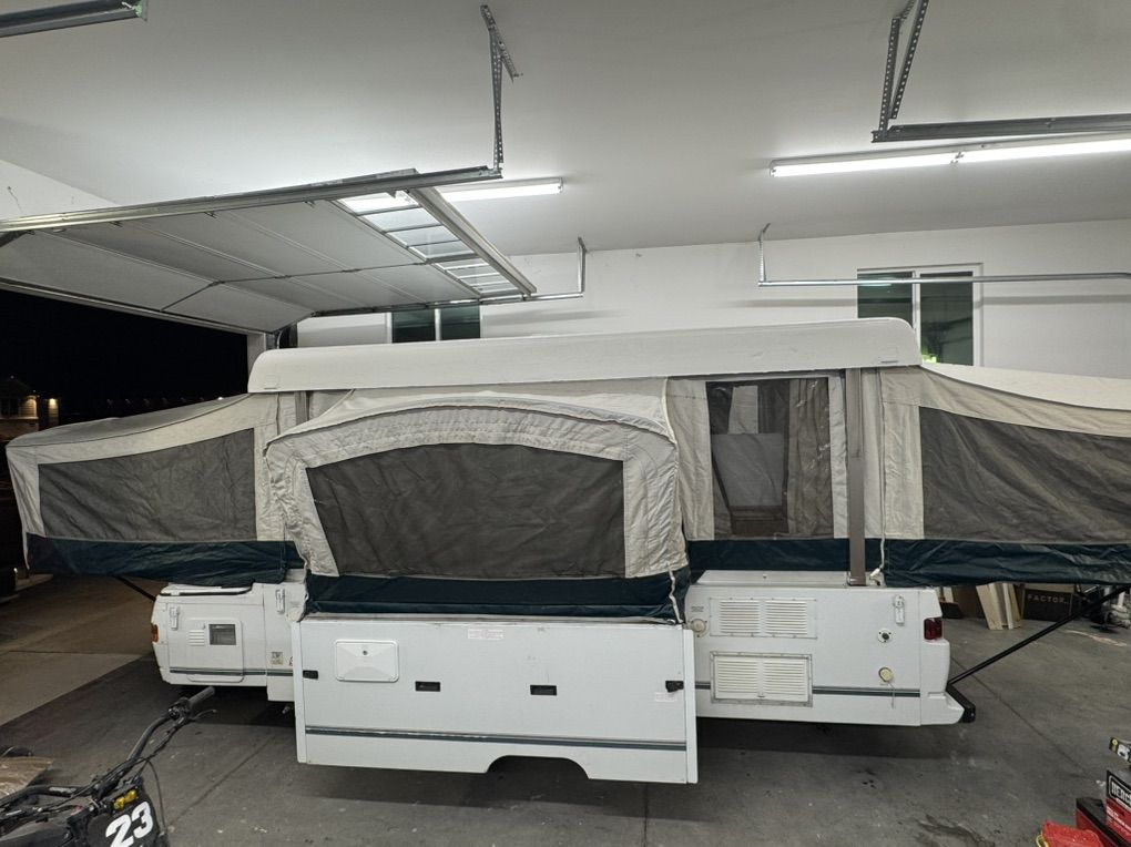 Clean Niagra Grand Tour Toilet/shower/slide Out