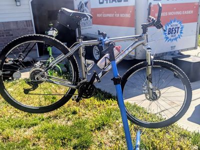 2015 Trek Marlin G2 29" Mountain Bike