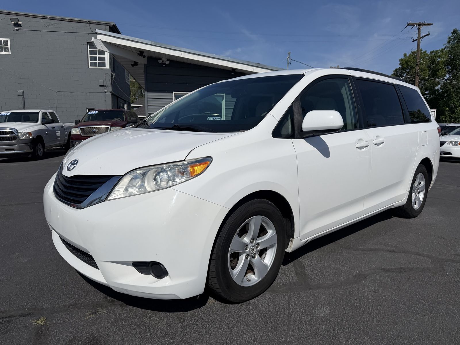 2011 Toyota Sienna LE