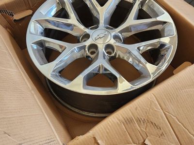 NEW OEM 20" Chevy Tahoe LTZ Polished Wheels - Set of 4 (Boxed)