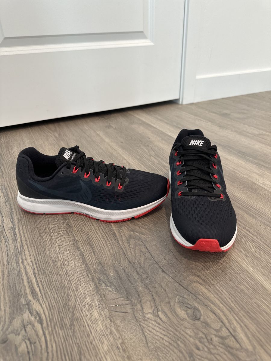 Nike Pegasus 34 - Like New, Mens Size 9