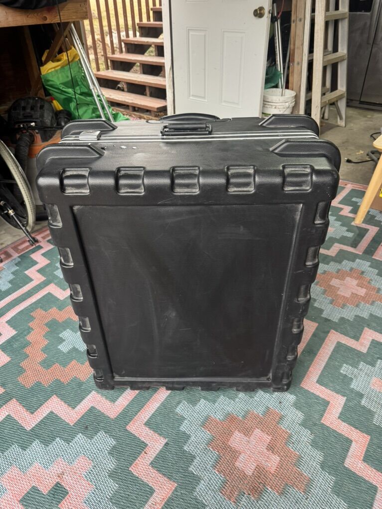 Huge! Wheeled Portable Trasport Case Insulated