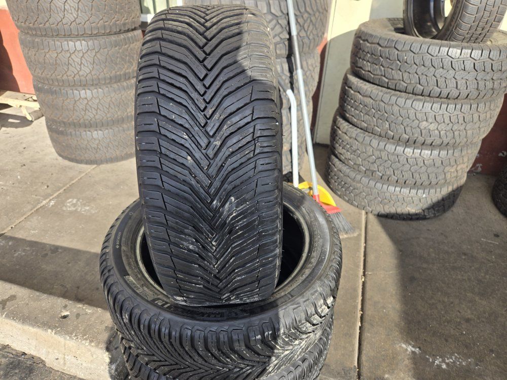 SET 205/50R17 MICHELIN CROSS CLIMATE2