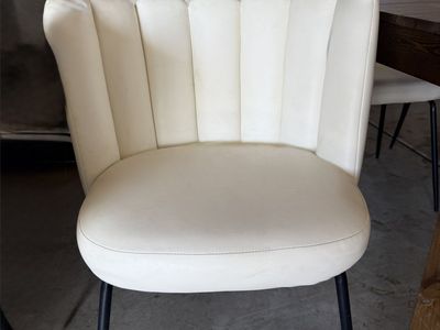4 dining/accent chairs