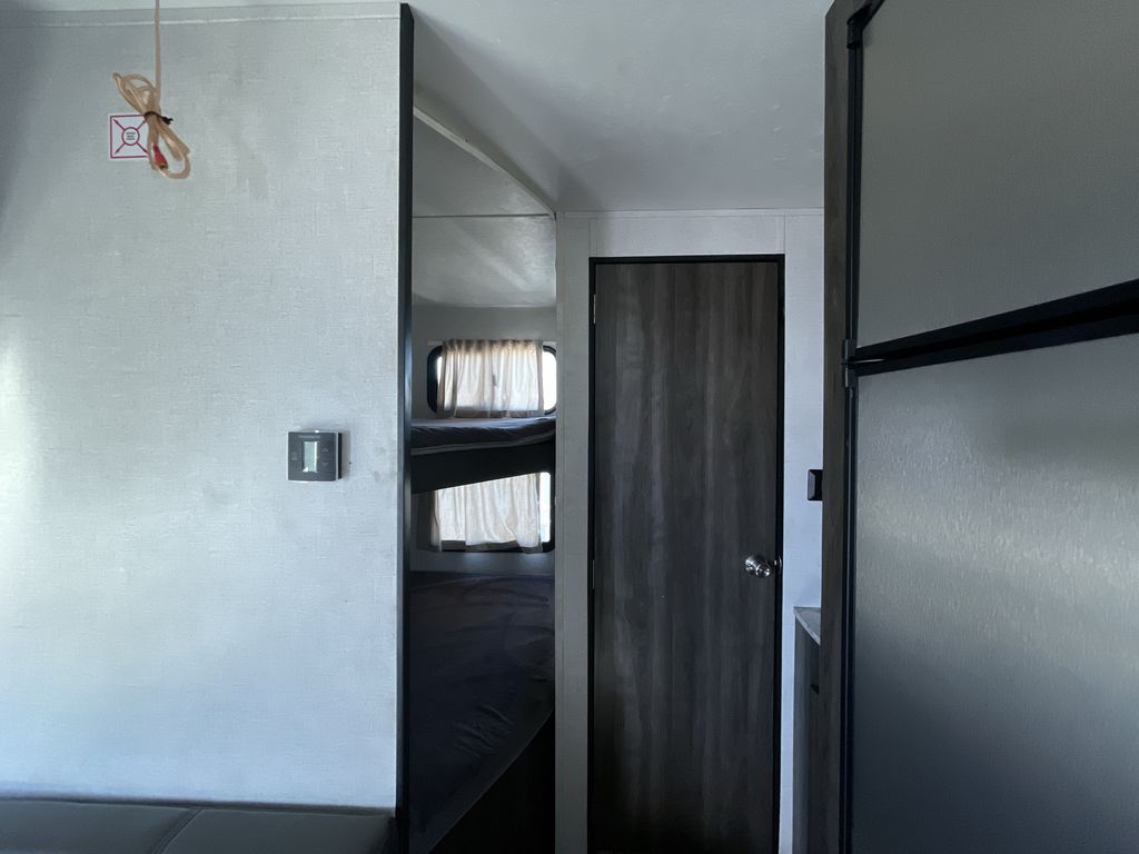 Main image 36