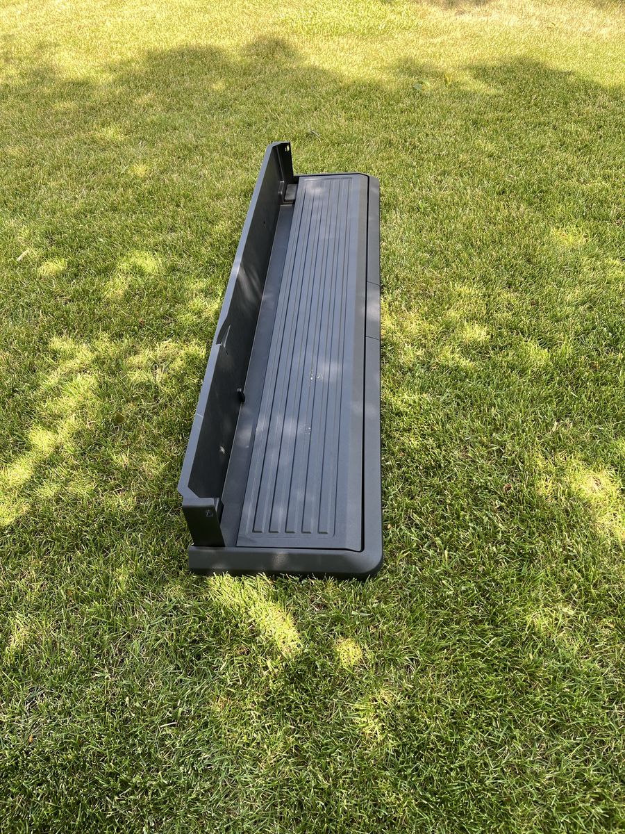 Main image 3