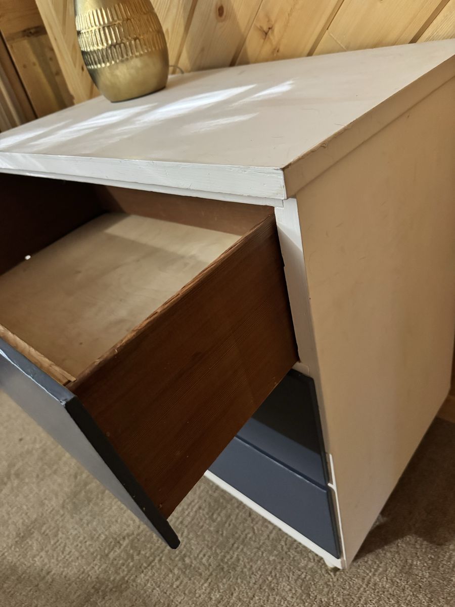 Main image 3
